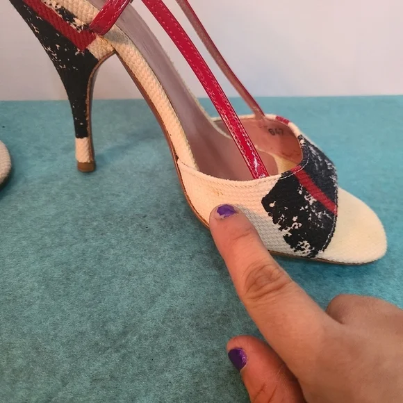 Alaia Slingbacks - Picture 10 of 16